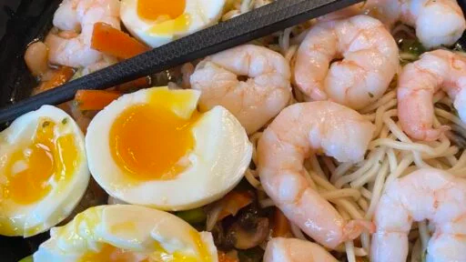 Nouilles aux crevettes (façon Ramen)